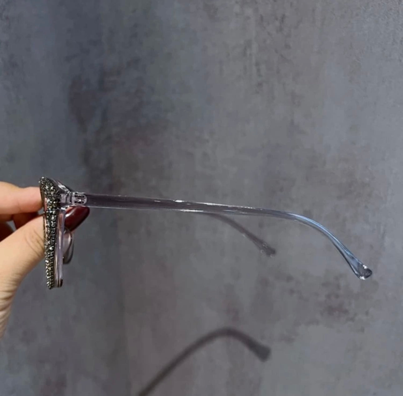 Metallic crystal glasses